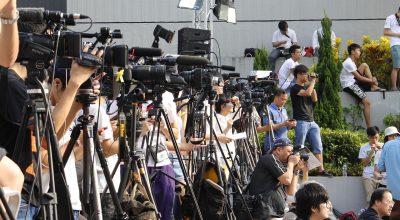 Pixiv搬运工版权争议深度报道封面，展示画师转载声明与搬运行为的法律边界分析